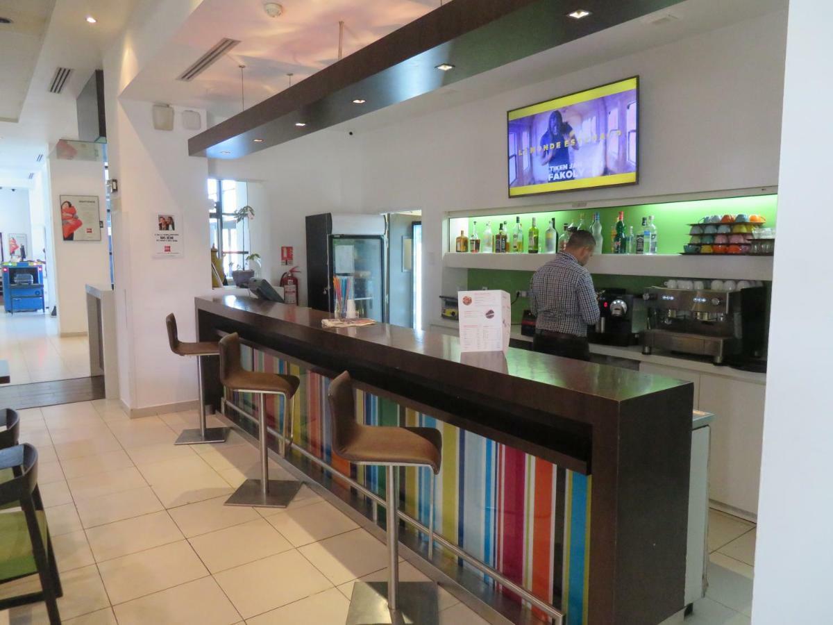 Ibis Oran Les Falaises Kültér fotó